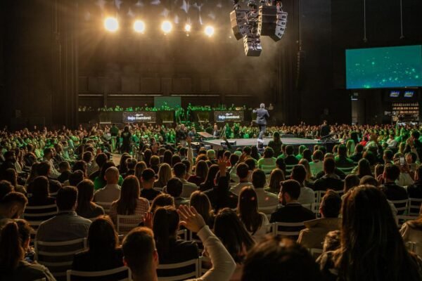 Empreende Brazil Conference 2025 anuncia programação e novidades da edição comemorativa de 11 anos Empreende Brazil Conference 2025 anuncia programação e novidades da edição comemorativa de 11 anos