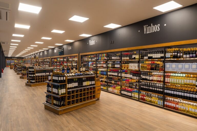 Vinhos portugueses com 80% de desconto no Fort Atacadista